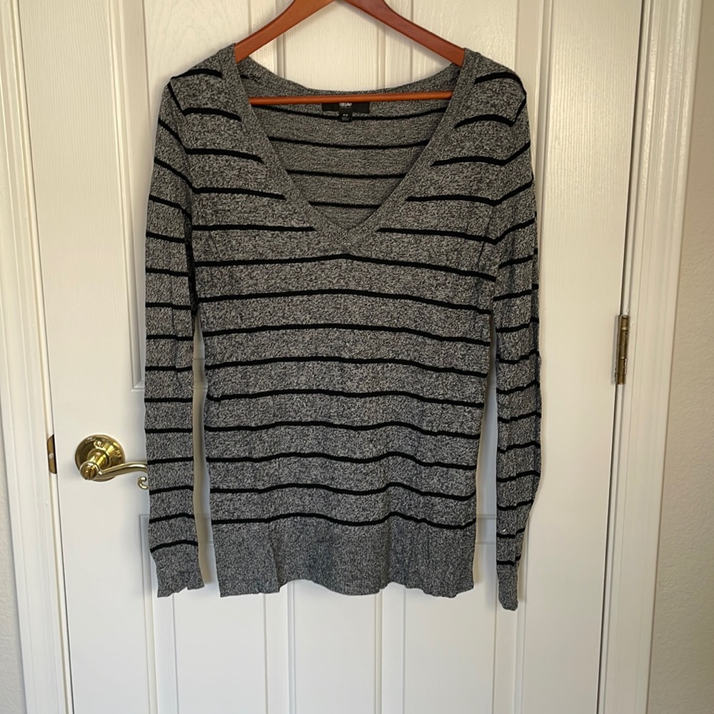 Medium Mossimo gray and black striped sweater